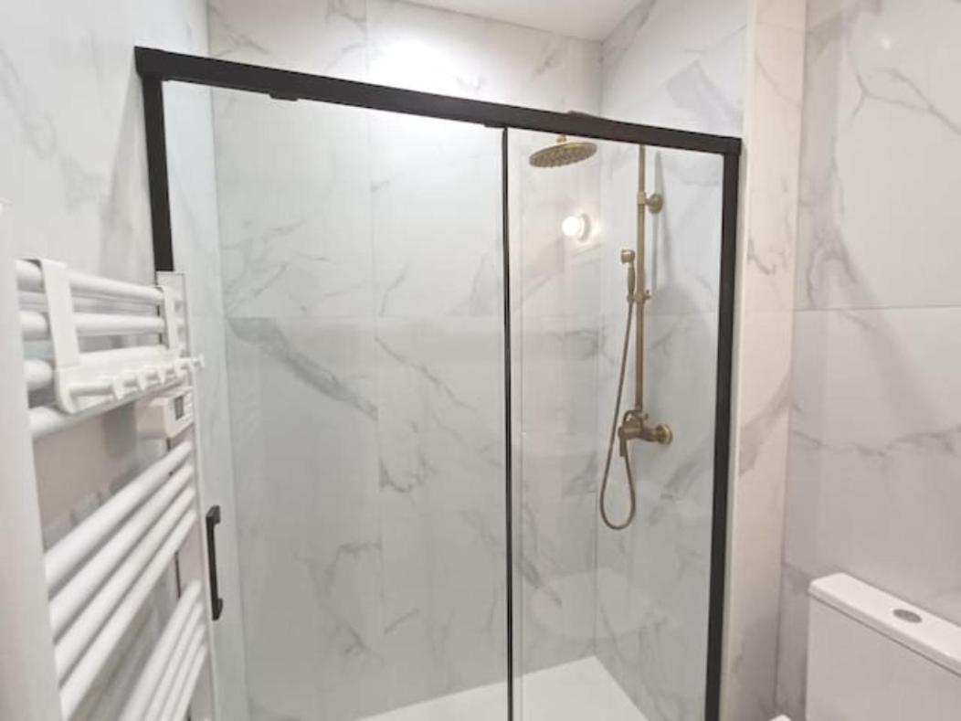 #Seasons. 2' From Av Champagne. Design Cocoonig. New Apartment Epernay Luaran gambar